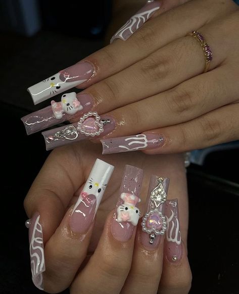 Hello Kitty Nails Acrylic Coffin Short, Cute Nails With Charms Medium, Hand Drawn Hello Kitty Nails, Hello Kitty Acrilyc Nails, Hello Kitty Nail Inspo Acrylic, Charm Nails Y2k, Sanrio Nails Acrylic, Sanrio Acrylic Nails, Hello Kitty Inspired Nails