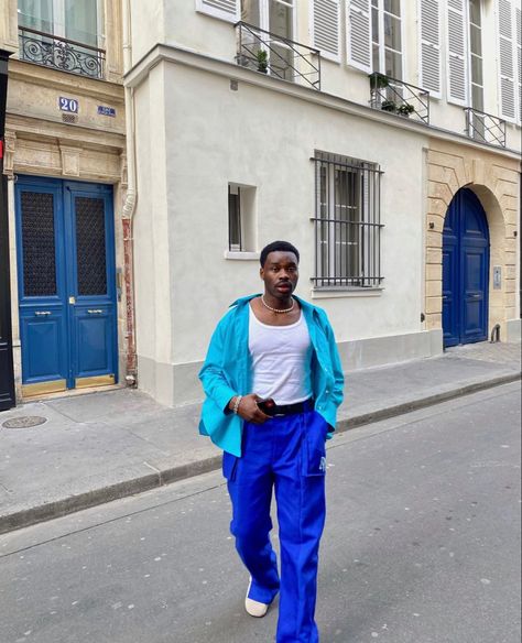 Light Blue Outfit Men Street Styles, Casual Light Blue Pants For Streetwear, Urban Style Blue Pants For Streetwear, Royal Blue Streetwear Outfit, Cobalt Blue Street Style, Royal Blue Pants Outfit, Cobalt Blue Pants, Royal Blue Pants, Blue Pants Outfit