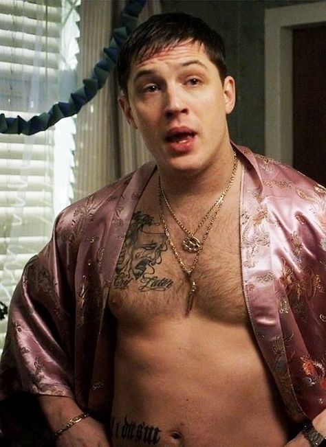 Tommy - The Take (TV Mini-Series 2009) / TH0080A Tom Hardy The Take, Edward Thomas Hardy, Tom Hardy Photos, Shaun Evans, Hardy Boys, Thomas Hardy, Tom Hardy, Good Looking Men