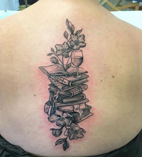 Books n’ wildflowers 😊 #booktattoo #wildflowertattoo #spinetattoo #yegtattoo #edmontontattoo #edmonton #yeg Bookworm Tattoo, Reader Tattoo, Book Inspired Tattoos, Books And Flowers, Book Tattoos, Tattoos Pinterest, Nerdy Tattoos, Bookish Tattoos, Shape Tattoo