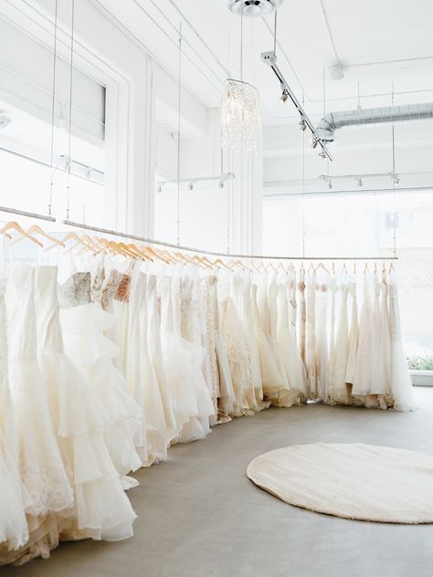 8 Tips on How to Survive a Bridal Salon Appointment Bridal Shop Interior, Bridal Boutique Interior, Wedding Salon, Wedding Dress Boutiques, Alternative Bride, English Wedding, Wedding Store, Bridal Musings, Bridal Stores