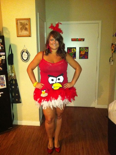 Angry Birds costume! Angry Birds Costume, Diy Angry Birds Costume, Angry Bird Costume Diy, Angry Birds Costumes, Angry Bird Game, Red From Angry Birds, Red And Silver Angry Birds, Bird Costume, Angry Birds