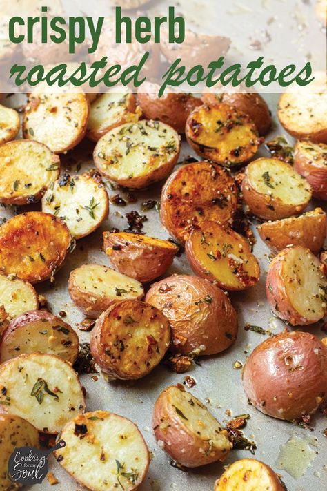 Roasted Red And Yellow Potatoes, Yellow Potatoes Recipes Grill, Yellow Gold Potatoes Recipes, Mini Yellow Potatoes Recipes, Roasted Mini Red Potatoes, Potato Receipts, Mini Gold Potatoes, Roasted Yellow Potatoes, Thyme Potatoes