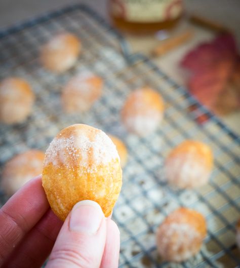 Cinnamon Madeleines, Madeline Cookies Recipe, Thanksgiving Rolls, Madeline Cookies, Madeleine Recipe, Apple Jam, Fall Cookies, Little Life, Flaky Pastry