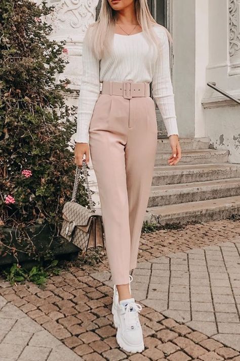 Professional Fits, Mauve Pants, Casual Outfits Fall, Work Fits, Posh Style, Fall Inspiration, Outfits Fall, Mauve Pink, Pink Pants