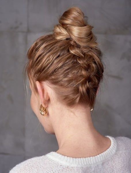 Dutch Braid Bun Tutorial, French Braid Your Own Hair, Inverted French Braid, Dutch Side Braid, Dutch Pigtail Braids, Dutch Braid Styles, Braid Your Own Hair, Dutch Braid Bun, Two Dutch Braids