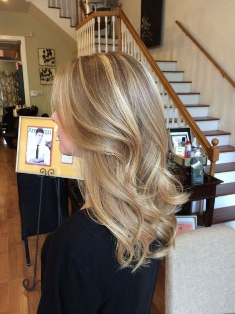 Butter Blonde Hair, Soft Blonde Hair, Blonde Ideas, Jack Martin, Hairstyle For Women, Widget Board, Wispy Hair, Summer Blonde Hair, Haircut Inspo