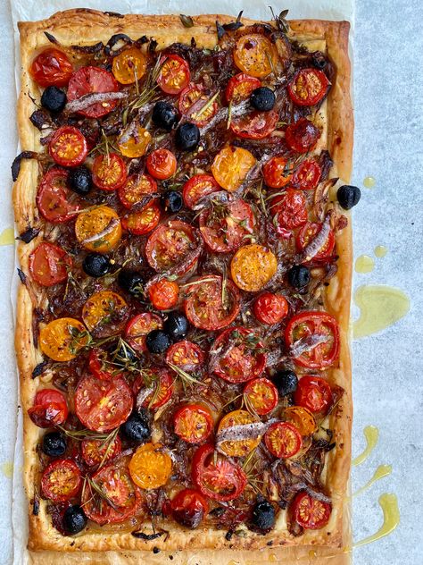 Pissaladière (sort of) Pissaladiere Recipe, Puff Pastry Tart, Pastry Tart, Anchovies, I Love A, Puff Pastry, So Sweet, Real Food, Thyme