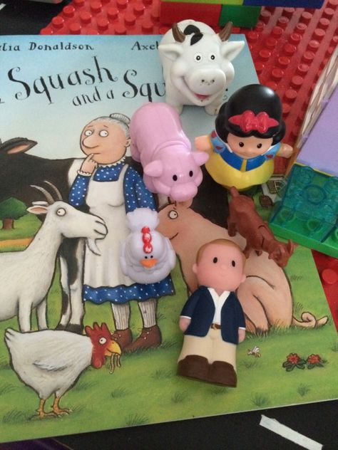 squash and a squeeze play A Squash And A Squeeze Activities Eyfs, A Squash And A Squeeze, Story Bags, Play Squash, Story Baskets, Literacy Bags, Story Sacks, Story Retelling, Axel Scheffler