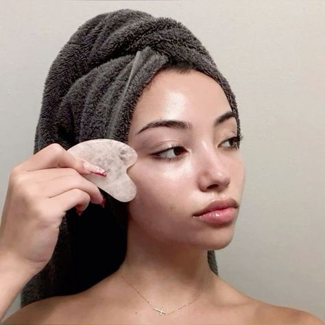 Growth Aesthetic, Grooming Tips, Vogue Beauty, Jade Roller, Roller Set, Healthy Girl, Healthy Lifestyle Inspiration, Body Skin Care Routine, Gua Sha