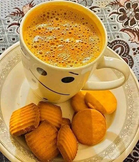 Tea With Biscuits, Coffee Good Morning, Snack Pictures, Good Morning Tea, Eating Food Funny, Masala Tea, Tea Biscuits, Food Funny, Food Gallery