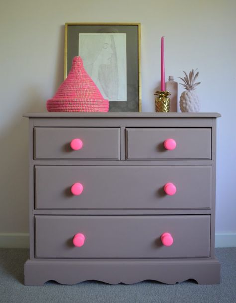 Refinished Dresser Diy, Yellow Kids Rooms, Upcycled Chest Of Drawers, Pink Brush, Thrift Store Decor, Washbasin Design, Brush Paint, Painted Drawers, Diy Furniture Renovation