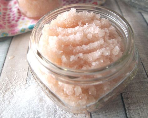 Homemade salt scrubs are one of the easiest body products to DIY. This salt scrub recipe includes sea salt, Himalayan salt and has 5 scent combos. Diy Salt Scrub Recipe, Homemade Salt Scrub, Foot Scrub Recipe, Homemade Foot Scrub, Salt Scrub Diy, Salt Scrub Recipe, Lotion Bars Recipe, Sea Salt Scrubs, Body Scrub Recipe