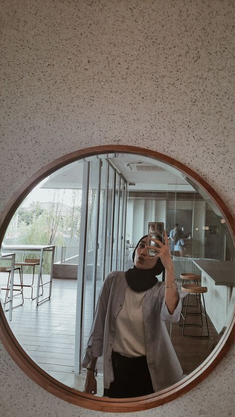 Mirror Ootd, Ootd Simple, Simple Hijab, Outfit Hijab, Ootd Hijab, Builder Website, Website Builder, Ootd, Mirror