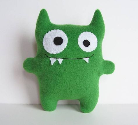 Fleece Monsters | Anythink Libraries Monster Pillows, Felt Monster, Monster Plush, Three Eyes, Monster Toys, Ugly Dolls, Sewing Stuffed Animals, Monster Dolls, Monster Birthday