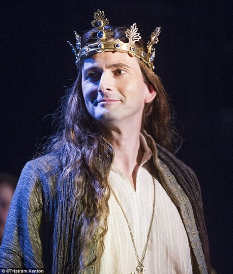 He's the king: The actor's long hair extensions fall across his shoulders David Tennant Kilgrave, David Tenant, Fatherless Behavior, John Mcdonald, Richard Ii, David Tennant Doctor Who, Rory Williams, Christopher Eccleston, David Michael