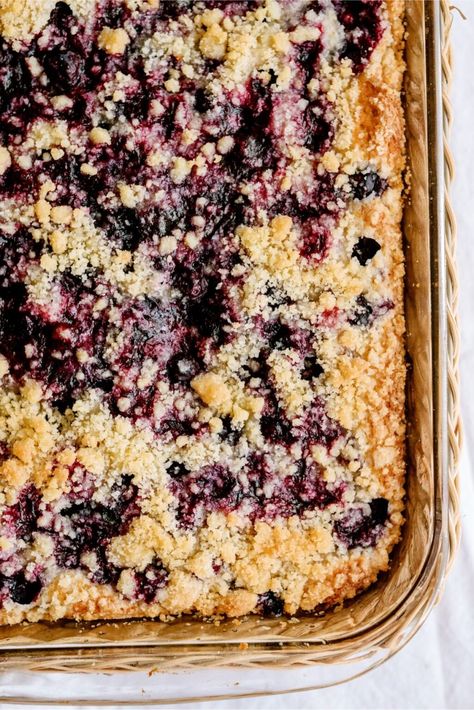 Blackberry Pie Bars, Blueberry Crumb Bars, Blueberry Crumb Cake, Homemade Bisquick, Blackberry Pie, Streusel Coffee Cake, Blueberry Cake Recipes, Blueberry Coffee, Blueberry Coffee Cake