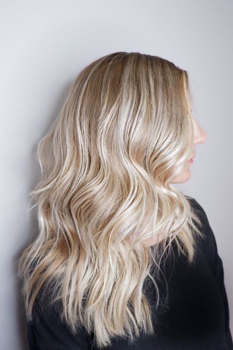 A mix of techniques including a reverse balayage created this variegated, multidimensional lived in blonde.  Hair by Colleen Calder of Aphrodite Salon for the Maine Blonde Collection. Blonde Hair Scale, Lived In Champagne Blonde, Lived In Blonde Hair, Beach Blonde Hair Color, Luxury Hair Salon, Lived In Blonde, Blonde Ideas, Champagne Blonde Hair, Beach Blonde Hair