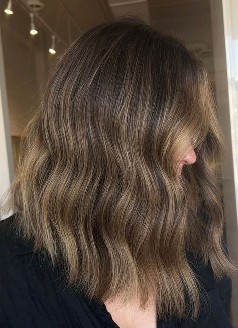 Lived In Dimensional Balayage, Natural Balayage For Brown Hair, Brown Lived In Hair, Brown Medium Hair With Highlights, Easy Hair Color To Maintain Brunette, Lives In Brunette, Light Dimensional Brunette, Lived In Dimensional Brunette, Deminsional Brunette