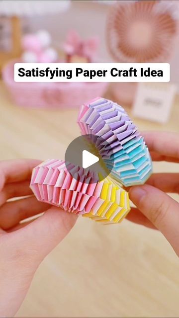 Paper Craft Ideas Aesthetic, Only Paper Crafts, Fun Crafts To Do At Home With Paper, How To Do Crafts, Paper Art And Craft Ideas, Paper Buttons How To Make, Folded Paper Crafts, Fun Paper Crafts Easy, Cool Origami Ideas