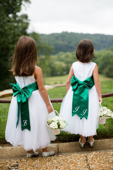 Emerald Green Ring Bearer, Emerald Green Flower Girl Dress, Emerald Green Wedding Theme, Green Flower Girl Dresses, Green Wedding Decorations, Dark Green Wedding, Pink Quince, Green Themed Wedding, Emerald Green Weddings