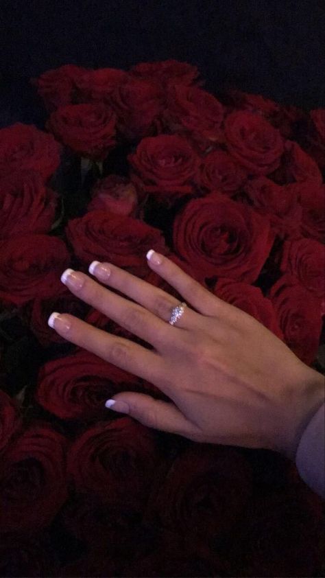 Engagement Ring Photos With Flowers, Engagement Roses Bouquet, Bouquet And Ring Photos, Engagement Ring Photos On Hand, Girly Tingz, Red Bouquet, Engagement Ring Photos, Beautiful Wedding Rings, Rose Pictures