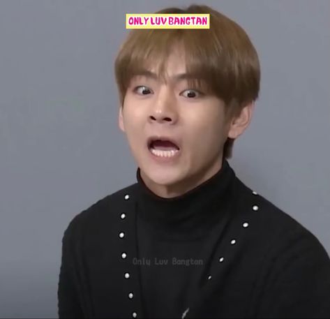 Bts V funny Bts V Funny Pic, V Funny Pics, Taehyung Meme, Bts Widget, Eyes Meme, Winter Bear, Taehyung Funny, Meme Faces, Real Men