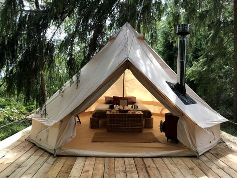 Bell Tent Glamping, Glamour Camping, Tents Camping Glamping, Bell Tent Camping, Family Glamping, Yurt Camping, Four Season Tent, Go Glamping, Cabin Tent