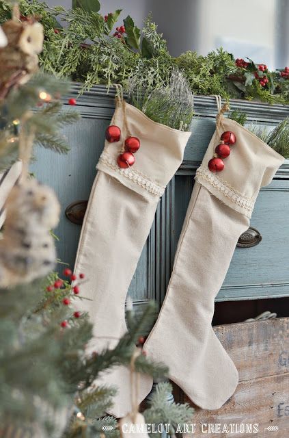 Stocking Diy Decorate, Diy Vintage Christmas Stocking, Velvet Christmas Stockings Diy, Lined Stocking Tutorial, Plaid Stockings Christmas Diy, Vintage Fabric Christmas Stocking, Shabby Chic Christmas Stockings, Linen Christmas Stocking, Victorian Christmas Decorations