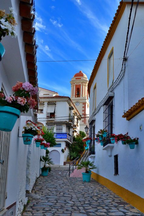 Estepona, Málaga Estepona Spain, Spain Itinerary, Spanish Towns, Travel Infographic, Marbella Spain, Malaga Spain, Spain And Portugal, Andalusia, Spain Travel