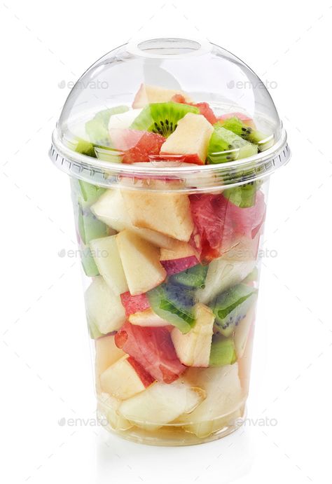 Fruit Deserts Recipes, Fruit Parfait Cups, Thanksgiving Fruit Salad, Fruit Salad With Yogurt, Salad Packaging, Food Set Up, Clear Plastic Cups, Parfait Cups, Fruit Appetizers