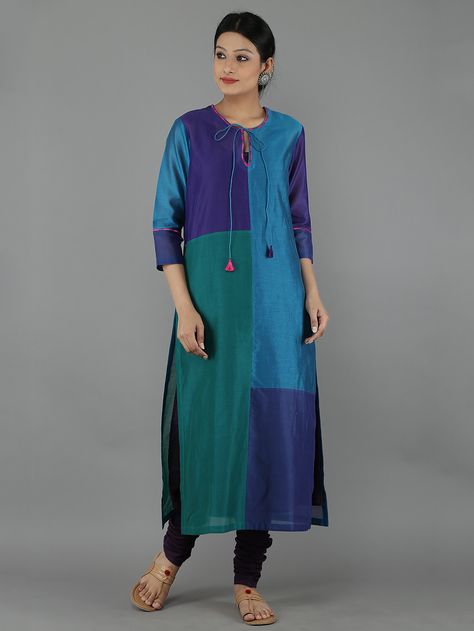 Color-Blocked Kurta डिजाइनर कपड़े, Pakistan Dress, Stylish Kurtis Design, Kurta Patterns, Designer Kurti Patterns, Color Block Shirts, Kurti Patterns, Beautiful Casual Dresses, Kurti Designs Latest