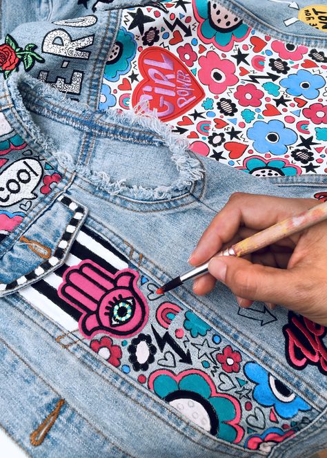 Denim Painting Ideas, Denim Jacket Diy, Jean Jacket Painted, Personalised Clothing, Customised Denim Jacket, Hand Painted Denim, Clothes Uk, Denim Clothes, Diy Denim Jacket