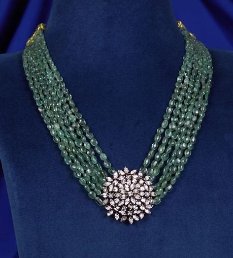 Yellow Beads Necklace Indian, Emerald Beads Jewelry Indian, Green Beads Indian Jewellery, Latest Pearl Necklace Designs, Beads Jewelry Indian Gold, Beaded Wedding Jewelry, Wedding Jewelry Sets Bridal Jewellery, Stone Bead Jewelry, Antique Necklaces Design