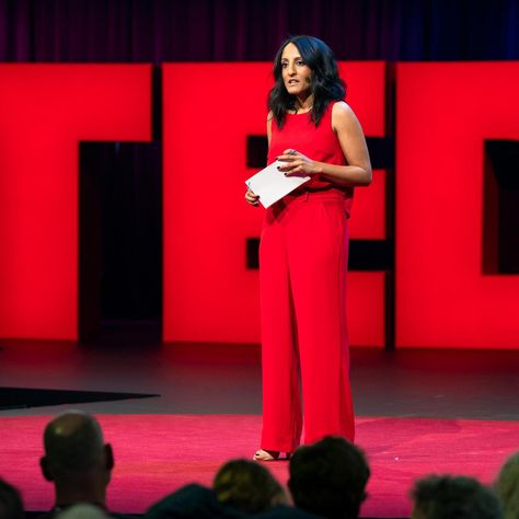 TED's Anna Verghese Shares Her 10 Public Speaking Tips - Future Women Black Woman Speaker Public Speaking, Speaking Engagement Aesthetic, Women Speakers On Stage, Ted Talk Outfit Women, Public Speaking Aesthetic Women, Public Speaker Aesthetic Women, Woman Public Speaking, Public Speaking Outfit Women, Ted Talk Aesthetic