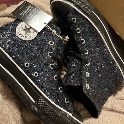 Custom Platformed Black Glitter Converse Black Sparkly Converse, Prom Shoes Converse, Diamond Converse, Glitter Shoes Outfit, Prom Converse, Converse Sparkle, Black Glitter Converse, Painted Converse High Tops, High Converse Outfit