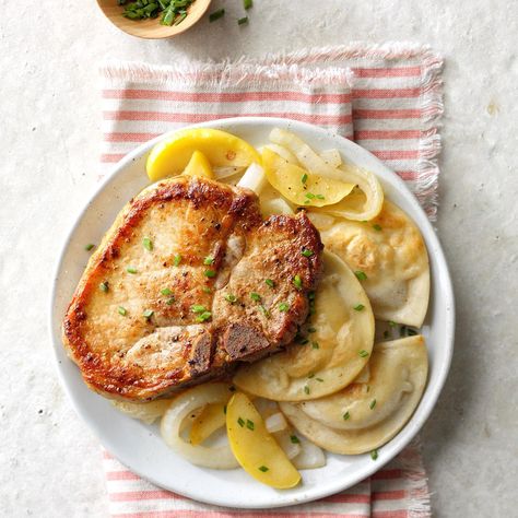 This meal-in-one dish is a different way to use pierogies. The tart apple slices make an unexpectedly delicious addition on your plate. —Greta Igl, Menomonee Falls, Wisconsin Pork Chops And Pierogies, Pork Chop Crockpot, Trendy Recipes, Pierogi Recipe, Apple Pork, Recipes Pork, Pork Recipes Easy, Sunday Recipes, Pasta Sauces