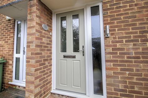 They chose an Apeer 70 front door in Pebble Grey (RAL 7032) inside and out, with chrome lever/lever handle and letter plate. Pebble Grey Front Door, Pebble Grey Windows, Grey Composite Front Door, Cottage Style Front Doors, Barn Conversion Exterior, Hall Door, Upvc Front Door, Aluminium Front Door, Grey Front Doors