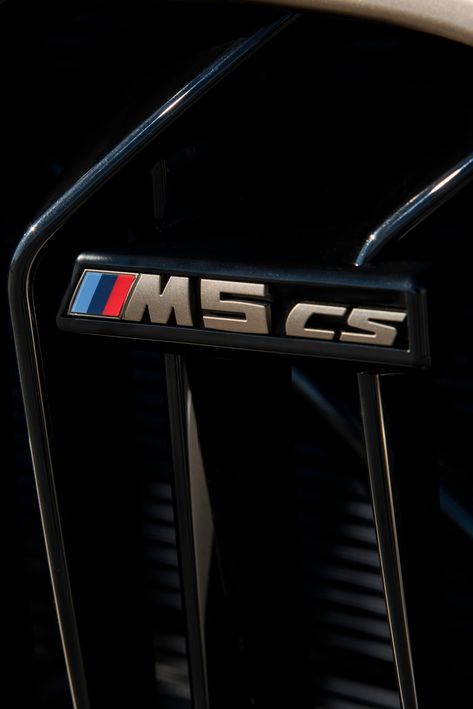 The new BMW M5 CS Even sportier, even more luxurious, even more exclusive: BMW M GmbH is expanding its ranks of ultra-sporty CS models with the introduction of the BMW M5 CS. Read more on evlear.com #evlear #bmw #m5cs #bmwm5cs Bmw M5 Competition Wallpaper 4k Black, M5cs Wallpaper, M Power, Bmw M5 Cs Wallpaper, Bmw M5 Cs Wallpaper 4k, Bmw M5cs, M5 Cs, Bmw M5 Cs, Bmw Accessories