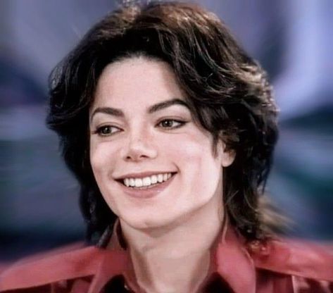 Michael Jackson Short Hair, Michael Jackson Makeup, Prince Michael Jackson, Michael Jackson Hot, Michael Jackson Dangerous, Michael Jackson Wallpaper, Photos Of Michael Jackson, Michael Jackson Smile, Joseph Jackson