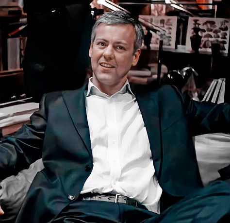 Sherlock Greg Lestrade, Greg Lestrade Aesthetic, Greg Lestrade Icon, Greg Lestrade, Sherlock Aesthetic, Sherlock Cast, Mycroft Holmes, Rupert Graves, Dr Watson