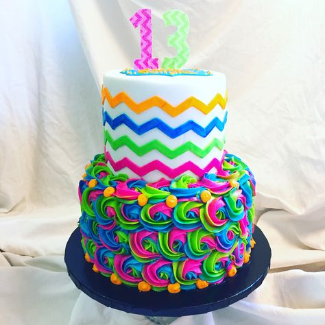 Black Light Birthday Cake, Neon Birthday Cakes, Neon Dance Party, Neon Cake, Neon Dance, Neon Cakes, Dance Party Birthday, Glow Birthday Party, Birthday Sheet Cakes