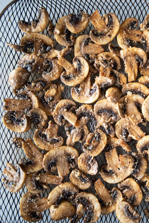 How To Clean Mushrooms, Air Fryer Mushrooms, Garlic Mushrooms Recipes, Recipes With Parmesan Cheese, Air Fryer Garlic, Sheep Cheese, Thyme Recipes, Maitake Mushroom, Fried Mushrooms