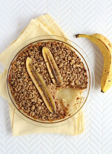 Overnight Baked Banana Bread Oatmeal - A Beautiful Mess Overnight Baked Oatmeal, Banana Bread Oatmeal, Baked Apple Oatmeal, Blueberry Oatmeal Muffins, Overnight Oatmeal Recipes, No Cook, Overnight Oatmeal, A Beautiful Mess, Baked Banana