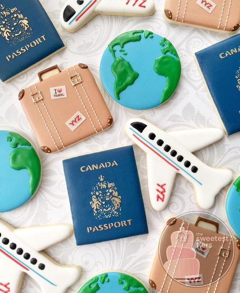 Airplane Travel cookies. Adventure Cupcakes, Travel Cupcakes, Travel Cookies, Suitcase Cake, Airplane Cookies, Sweets Table Wedding, No Bake Sugar Cookies, Travel Baby Showers, Travel Party Theme