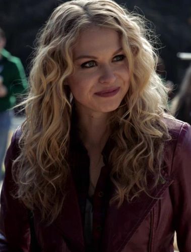 Women Of "The Vampire Diaries" : Olivia Parker played by Penelope Mitchell. Liv Parker, Penelope Mitchell, Olivia Parker, Bobby Singer, Bonnie Bennett, Female Actresses, The Vampire Diaries, Vampire Diaries The Originals, Female Images