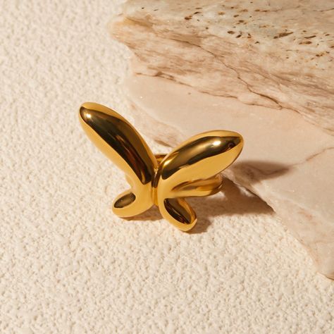 18K Gold-Plated Stainless Steel Butterfly Ring is available at just $ 22.55 You can find the buying link https://juulries.com/products/18k-gold-plated-stainless-steel-butterfly-ring Check mindblowing collection of unique product at Juulries.com , Dont Miss the breathtaking collections check out Today Pieces: 1-piece Material: 18K gold-plated, Stainless steel Care instructions: Avoid wearing during exercise, as sweat will react with the jewelry to produce silver chloride and copper sulfid... Butterfly Fashion, Chunky Earrings, Ring Trends, Big Rings, Butterfly Ring, Waterproof Jewelry, Pinky Ring, Girls Jewelry, Butterfly Design