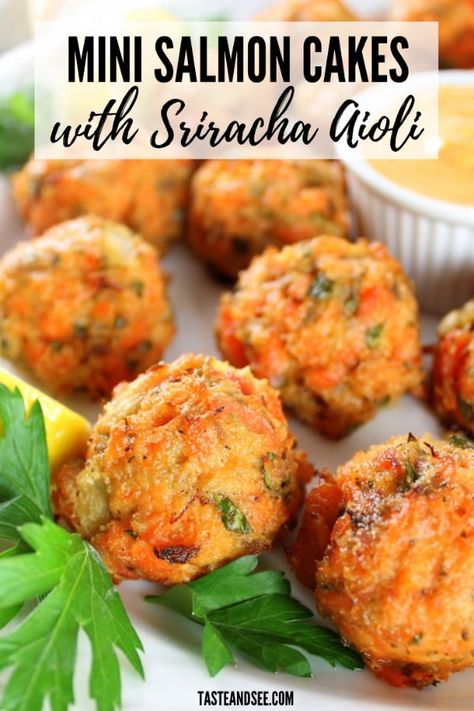 These Mini Salmon Cakes with Sriracha Lemon Aioli are the perfect appetizer! #GlutenFreeRecipes #LowCarbRecipes #LowCarbDinner #SeafoodRecipes #SalmonCakes #FishCakes #TasteAndSee Salmon Appetizer Recipes, Salmon Cake, Salmon Cakes Recipe, Salmon Appetizer, Lemon Aioli, Fresh Salmon, Salmon Cakes, Salmon Patties, Low Carb Gluten Free