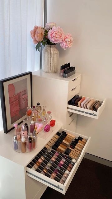 Alex Drawer Decor, Perfume Drawer Organization, Nail Polish Drawer Organization, Alex Dressing Table, Makeup Drawer Organization Vanity Ideas, Makeup Stand Ideas Bedrooms, Perfume Organization On Dresser, Ikea Alex Vanity, Alex 9 Drawer