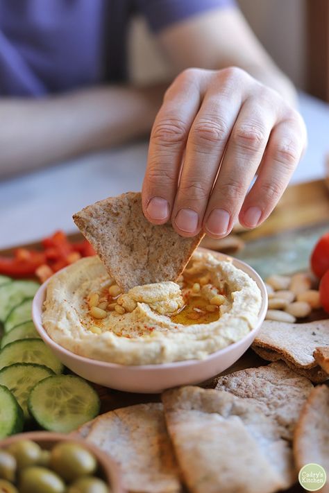 Homemade pita chips are so easy to make in the air fryer or oven. In just minutes, you can have crispy chips – perfect for dunking into hummus or baba ganoush. #vegan #chips #airfryer Foods To Eat When Sick, Eat When Sick, Homemade Pita Chips, Vegan Chips, Dip Vegan, Easy Hummus Recipe, Vegan Crab, Homemade Pita, Vegan Bread Recipe